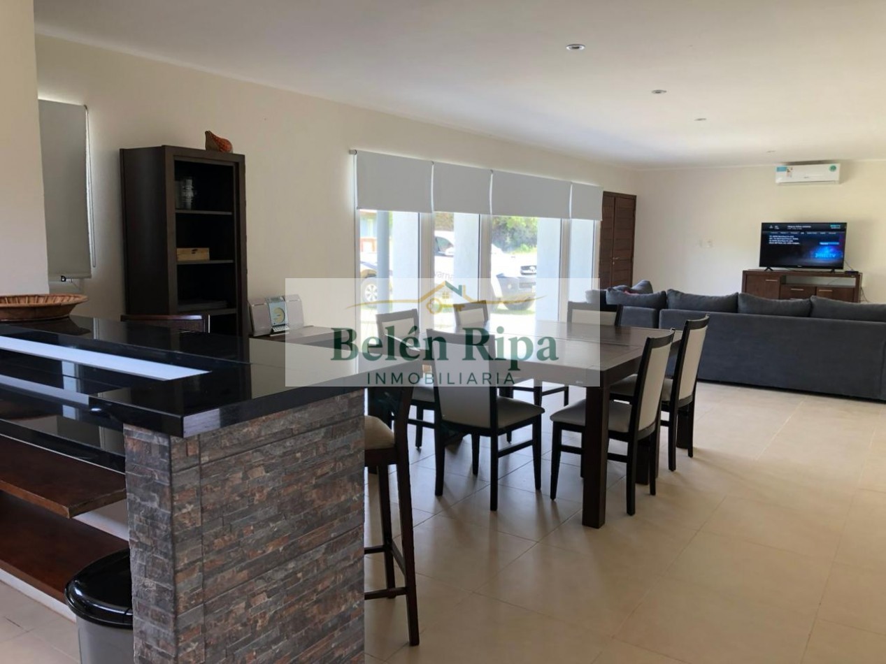 CASA VENTA COSTA ESMERALDA RESIDENCIAL GAS 4 AMBIENTES