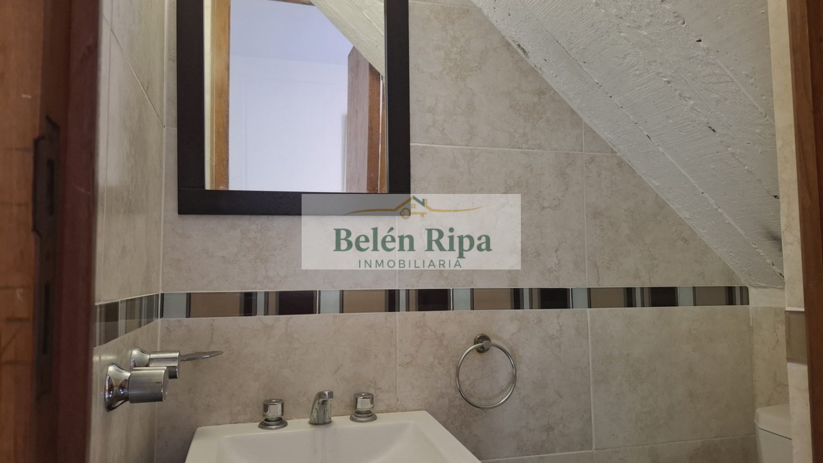 VENTA DEPARTAMENTO DUPLEX 3 AMBIENTES EN PINAMAR CON PATIO 
