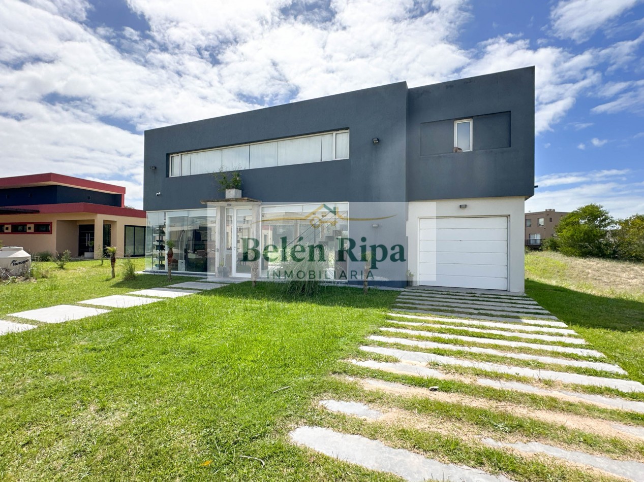 CASA VENTA COSTA ESMERALDA 3 DORMITORIOS RESIDENCIAL I