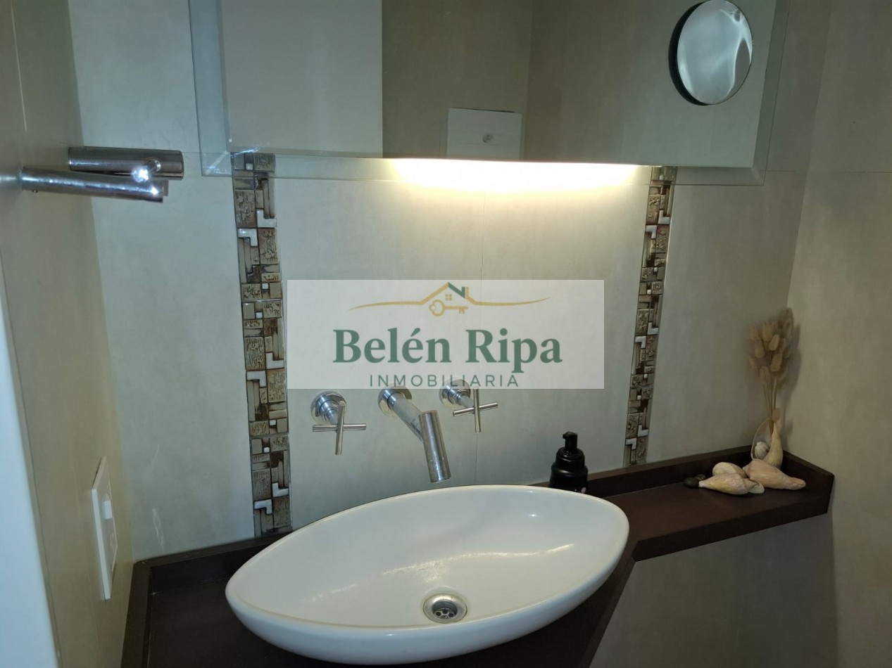 Departamento venta en Pinamar 5 ambientes  frente al mar