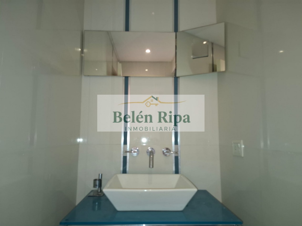 Departamento venta en Pinamar 5 ambientes  frente al mar