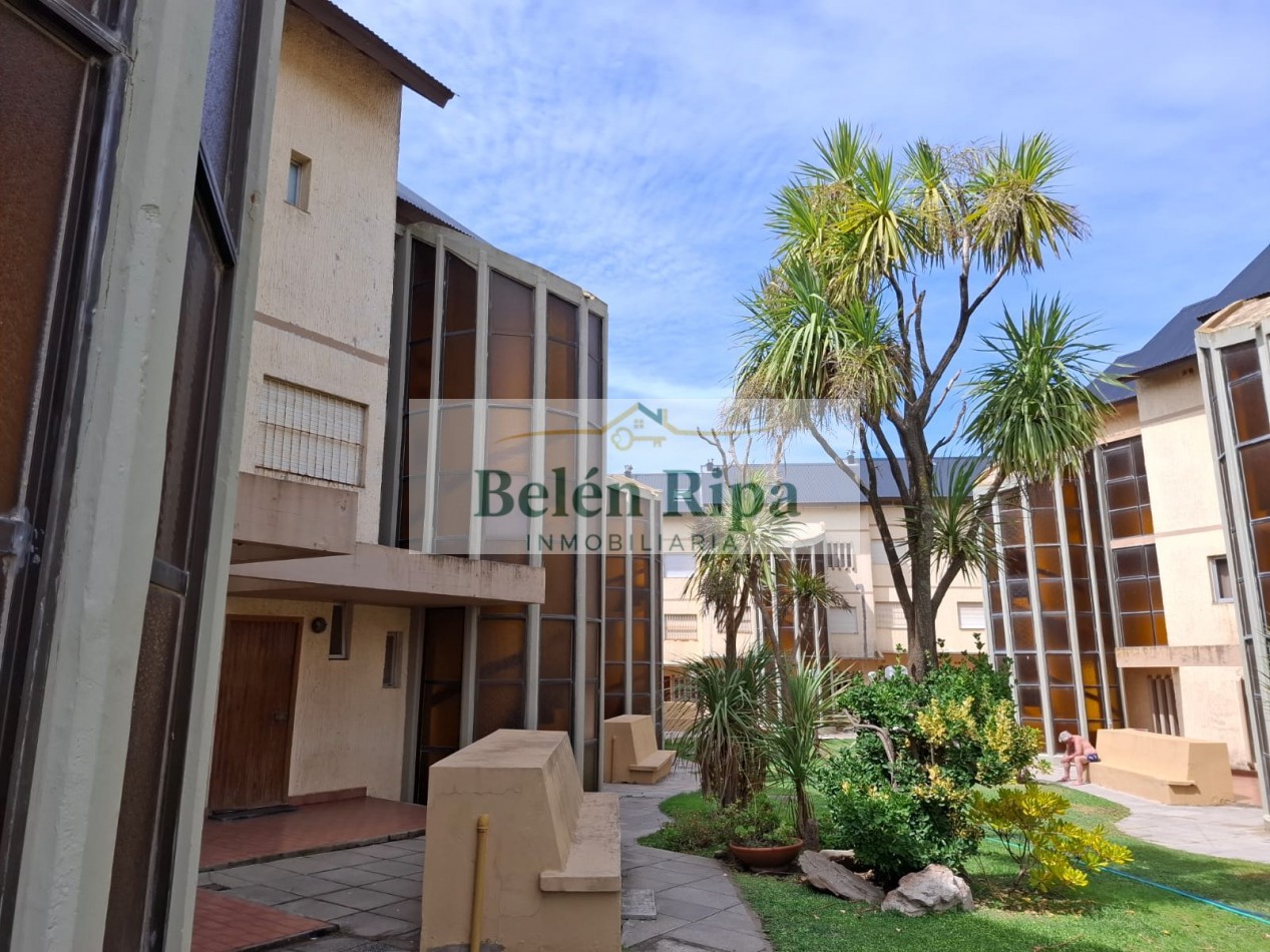 Departamento venta en Pinamar 5 ambientes  frente al mar