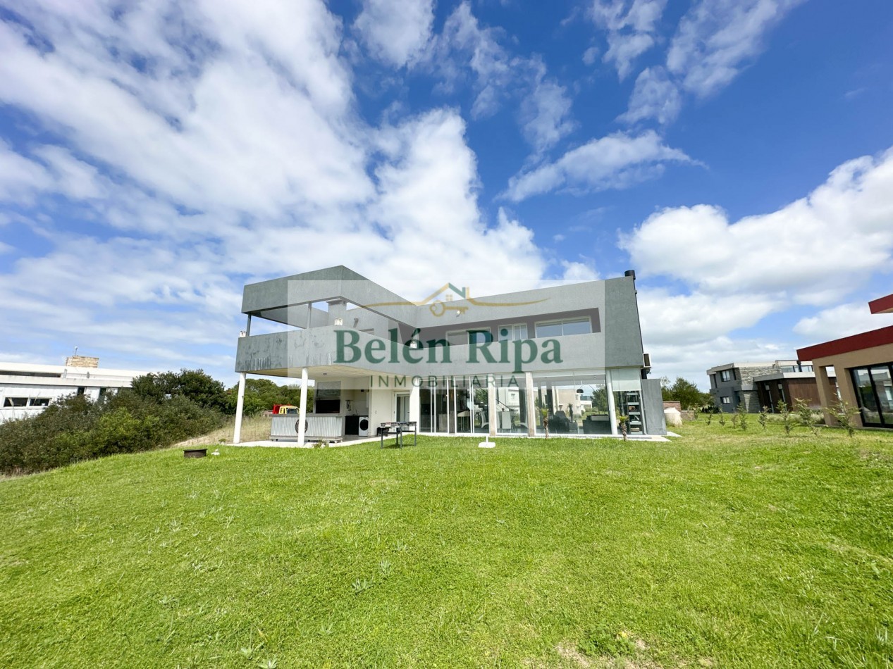 CASA VENTA COSTA ESMERALDA 3 DORMITORIOS RESIDENCIAL I