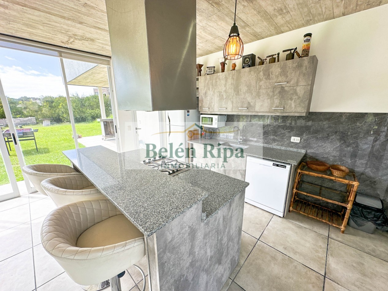 CASA VENTA COSTA ESMERALDA 3 DORMITORIOS RESIDENCIAL I