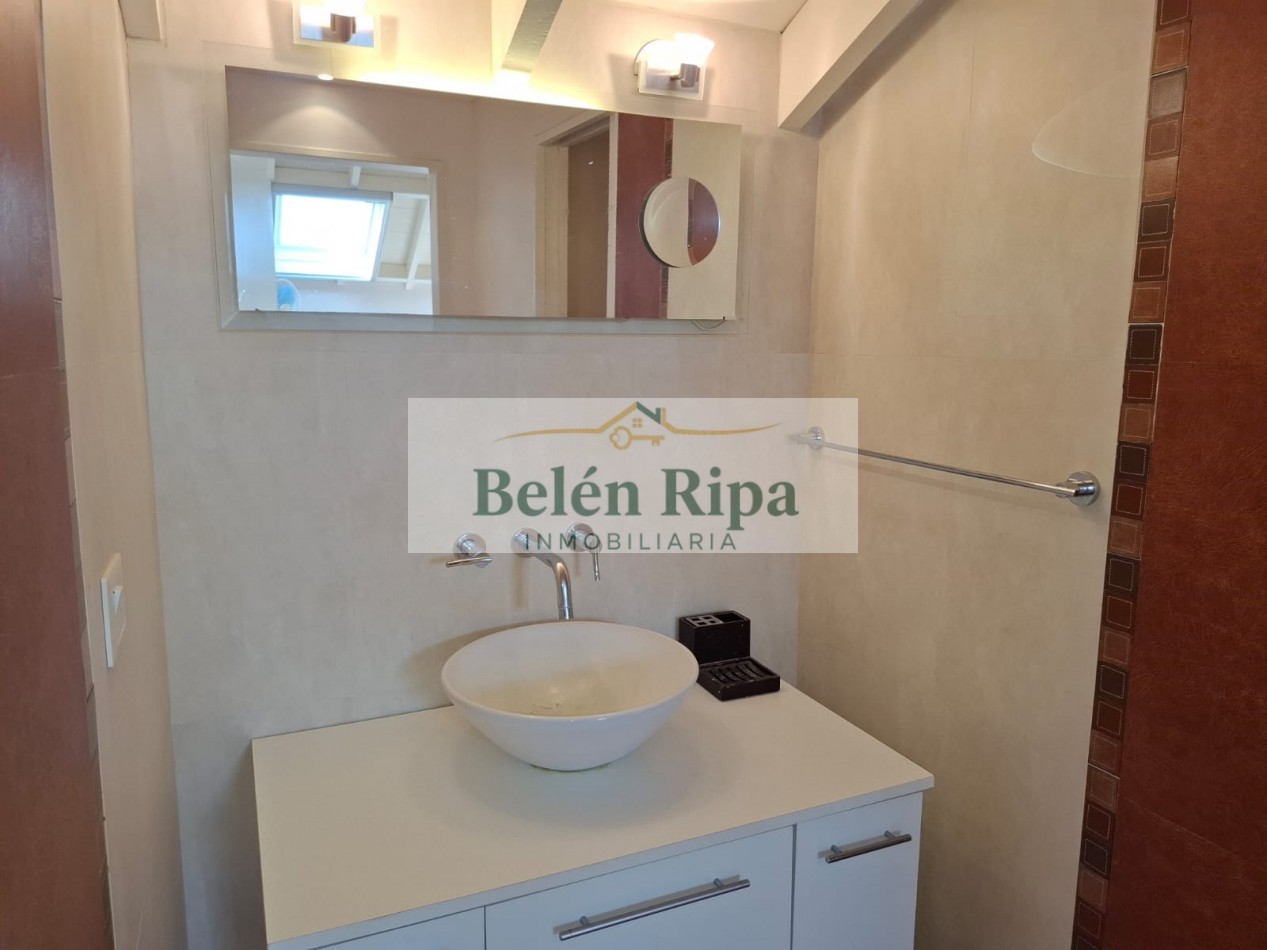 Departamento venta en Pinamar 5 ambientes  frente al mar